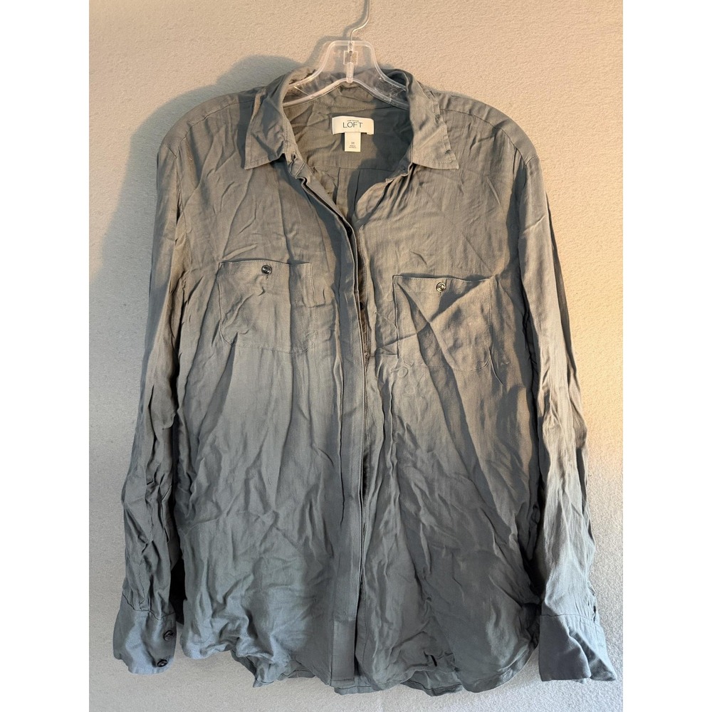 LOFT Button Up Shirt Womens M Gray Long Sleeve Collared Lightweight Top